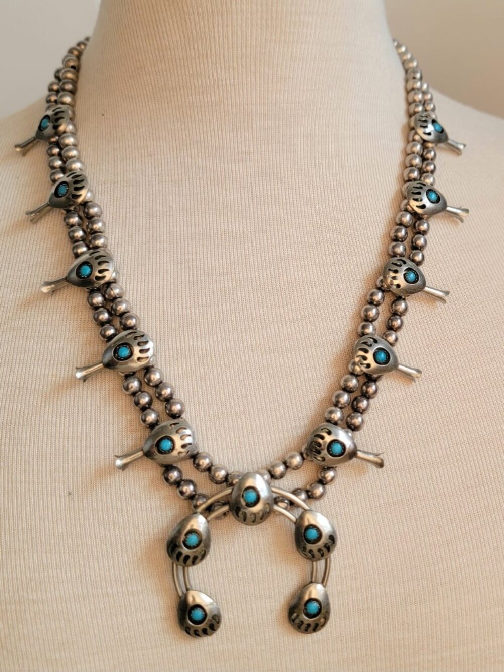 Squash Blossom Necklace-Sterling-99g-Santa Fe Vintage Navajo Bear Claw Shadowbox